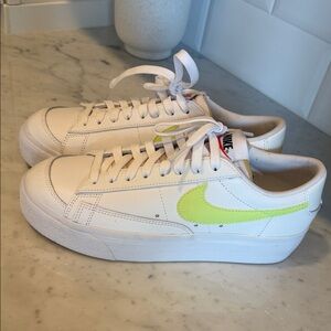 Nike Women's Cream and Neon Yellow Athletic Shoes